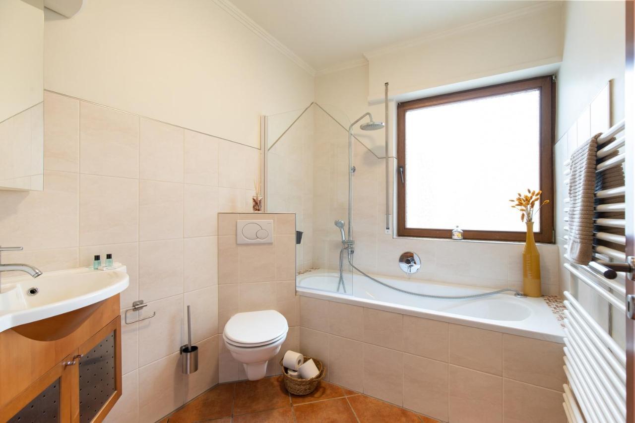 Апартаменти Haus Blaue Traube Mit Moselblick Едіґер-Еллер Екстер'єр фото
